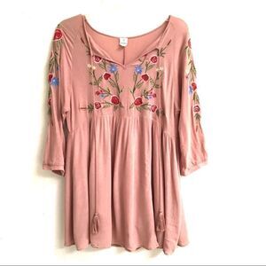 I JOAH floral embroidered boho dress with tassels M